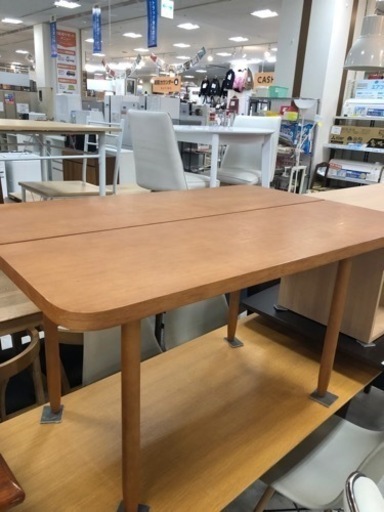 取りに来れる方限定！UNICOのダイニングテーブルです！
