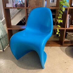 宇都宮でオシャレな家具を探すなら『オトワリバース！』PantonChair パントンチェア Vitra ヴェルナー・パントン グラシアブルー 中古品