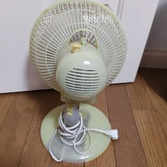 卓上扇風機の画像
