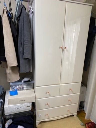 クローゼット　値引きで購入していただけるのであれば値引きします【2月末まで】