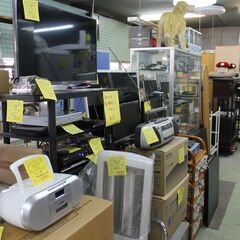 現在営業中のリサイクルショップの在庫品を激安販売します。 − 東京都