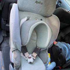 車の子供シート