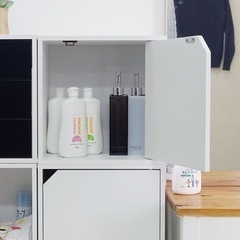 お届け可能　扉付き　収納　ボックス　消毒済み　１段　蓋付き　ボックス　カラーボックスの画像