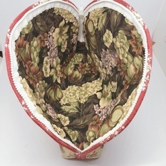 ①ハンドメイド　ポーチ　赤　薔薇　下着入れ　旅行　宿泊の画像