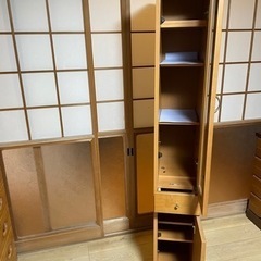 収納家具の画像