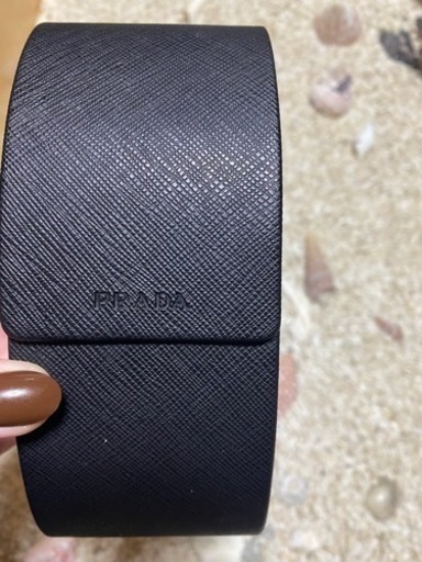 PRADAサングラス