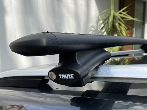【値引き！】THULE キャリア・バーセット TH775 + TH7112B 美品！