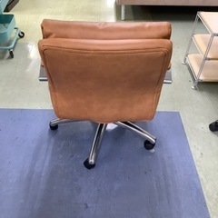  【関家具】 レザーポケットコイルチェア II ロータイプ 【トレファク町田店】の画像