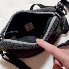 AIGLE　サコッシュ　フリース素材の画像