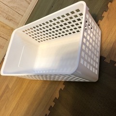 収納　ケース　白の画像