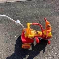 子供用三輪車の画像