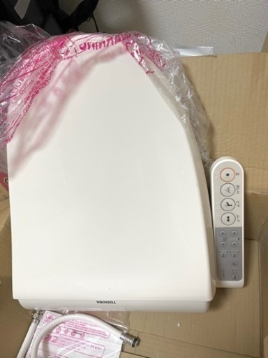 東芝 TOSHIBA 温水便座 貯湯式温水洗浄便座 パステルアイボリー SCS-TCK900
