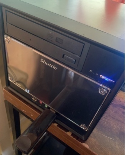 キューブ型 デスクトップPC