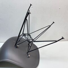 ✨🔔期間限定・特別価格🔔✨【美品】ハーマンミラー風 イームズ プラスチックサイドシェルチェア ワイヤーベース ブラック 中古家具の画像