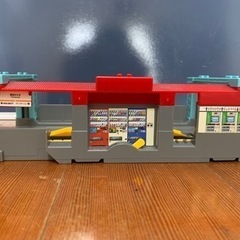 プラレール　都会の駅の画像