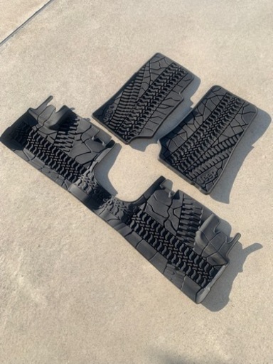 jkラングラー　ラバーマット