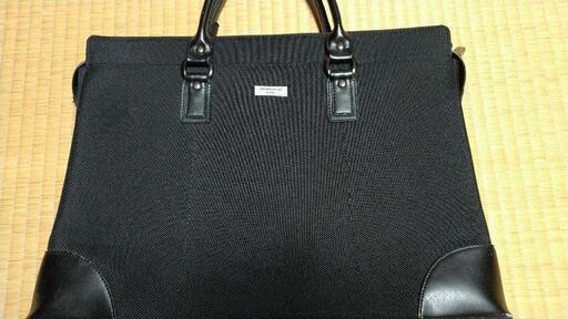新品　山本寛斎ビジネスバッグ