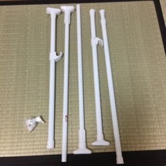 突っ張りクローゼットハンガーの画像