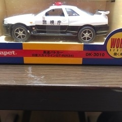 日産スカイラインGT-R高速パトカーR34