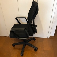 コクヨ　事務用椅子の画像