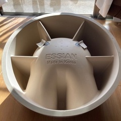 ESSIAN テーブル付きベビーチェアの画像