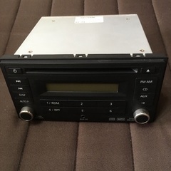 日産純正CDプレイヤー動作確認済み。