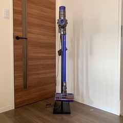 ダイソン掃除機　スタンド付き　バッテリー交換必要品