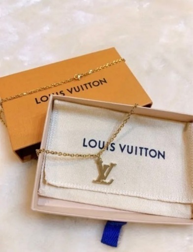 LOUIS VUITTON ネックレス