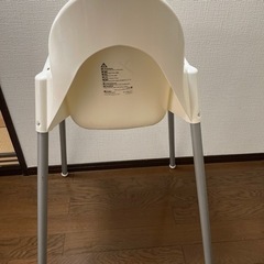 IKEA 子供の食卓椅子の画像