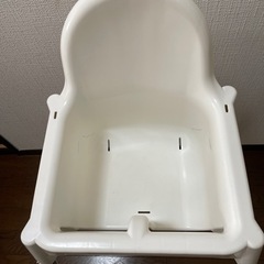 IKEA 子供の食卓椅子の画像