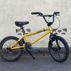 自転車　16インチ　BMX 子供用
