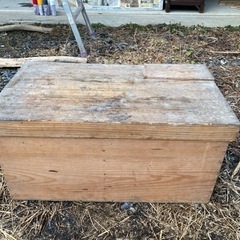 古い木箱！の画像
