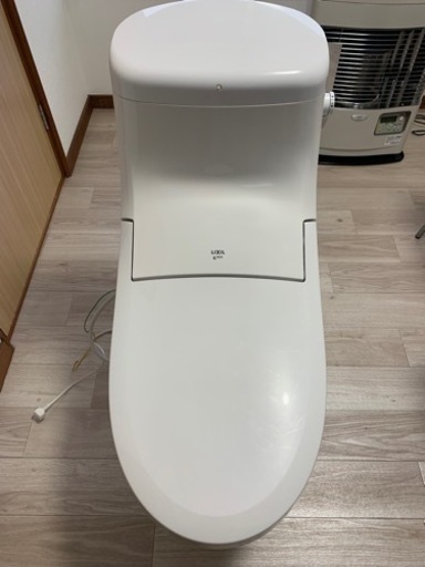 LIXIL シャワートイレ