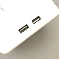 J-8 コンセント×６　USB×２ 壁コンセントシェルフ　コンセント×６　USB×２ の画像