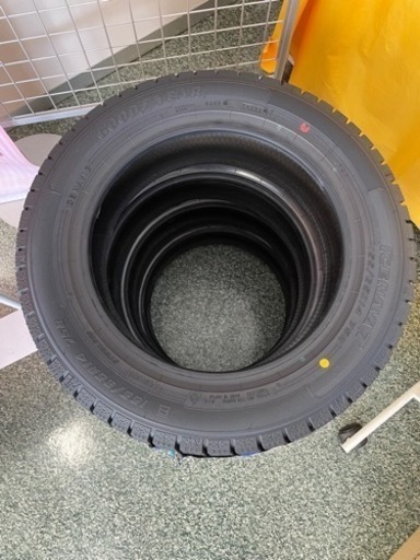 新品スタッドレスタイヤ　155/65R14 アイスナビ7 4本セット