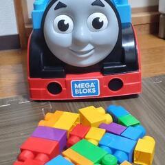 知育玩具トーマス メガブロックの画像