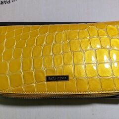 美品　COCCO FIORE　ラウンドウォレット　長財布　コッコ...