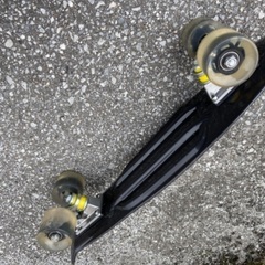 取引き中　光る✴︎スケボー　2020年購入　子供用　自粛期間中に活用出来ます(*^o^*)の画像