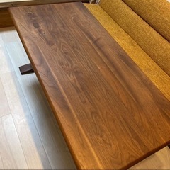 定価18万円ウォールナット無垢ダイニングテーブルの画像