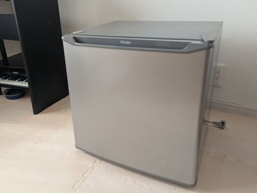 早いもの勝ちです　ハイアール ミニ冷蔵庫　FR-N40H