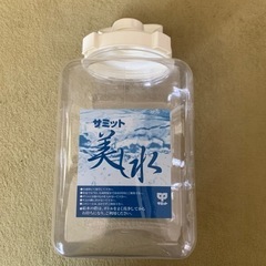 ④サミットストア　美し水　4リットル　専用ボトルの画像