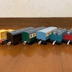 プラレール　トーマスの貨車など色々