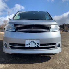 ニッサン　セレナ4WD