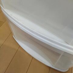 引き出し型衣装ケース2個の画像