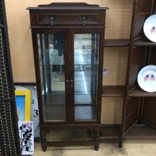 1/27 【✨取手の飾りがオシャレな一品✨】定価32,900円 キュリオケース 棚 収納棚 クラシック ブラウン