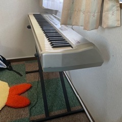 電子ピアノ