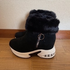 厚底インソールスニーカーお譲りしますの画像