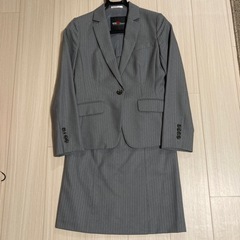 レディース スーツ　グレー ストライプ