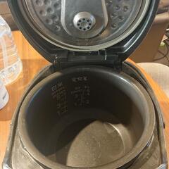 炊飯器　三菱電機　2011年製の画像
