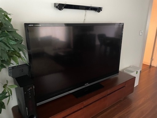 SHARP 70インチ　液晶テレビ